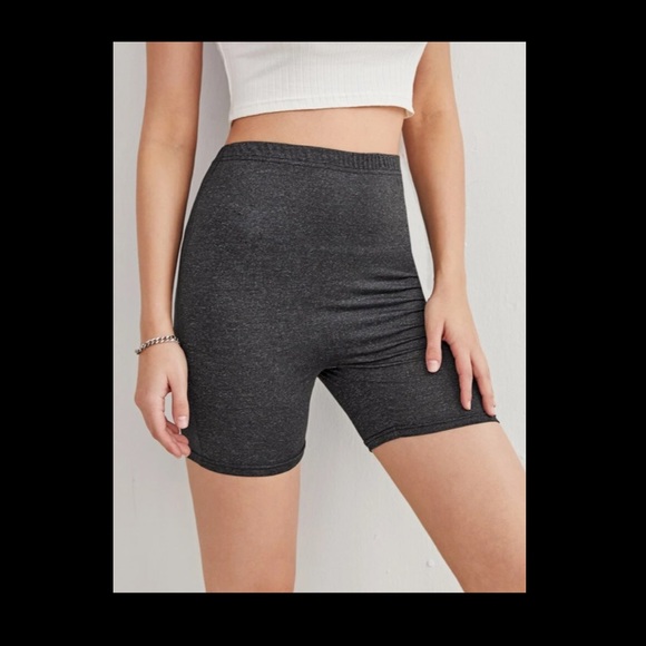 Dark Grey Biker shorts with elastic waistband 🖤 - Picture 3 of 8